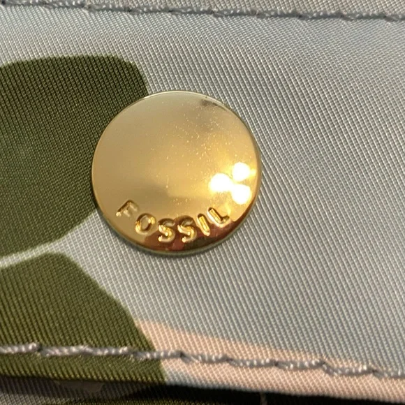 New Fossil Turtle Print Blue and Green Women's Bag with Red Shoulder Strap - Picture 3 of 8